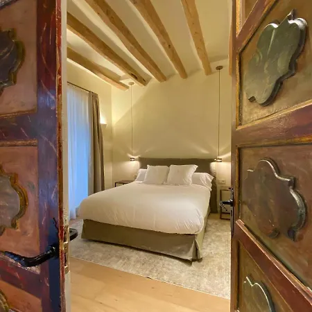 Casa Llobera 1792 Hotel